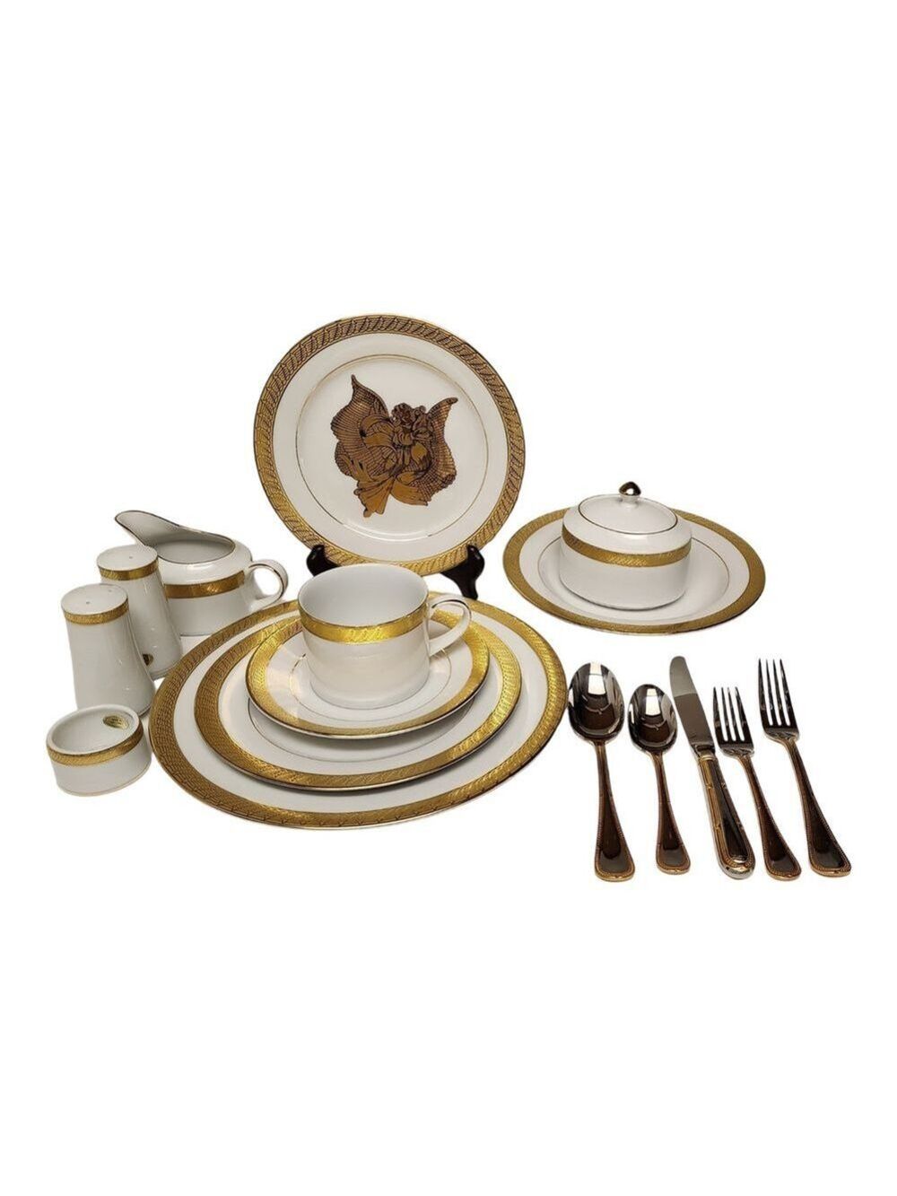 16 PCS Of Centurion Collection 9414 Pure Gold Decretive Discontinued Plate